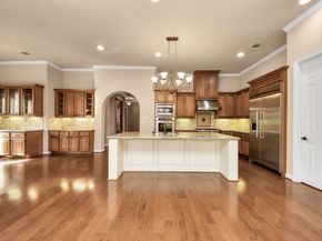 6 Bridgewood Cove Court, The Woodlands TX 77381