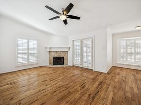 2220 Bering Drive 26, Houston TX 77057