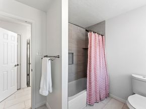 134 Quiet Oak Circle, The Woodlands TX 77381