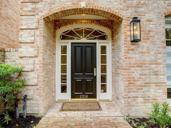 2308 Briarglen Drive, Houston TX 77027