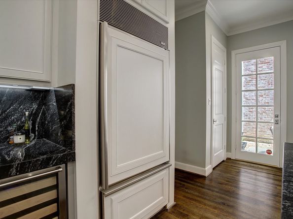 2308 Briarglen Drive, Houston TX 77027