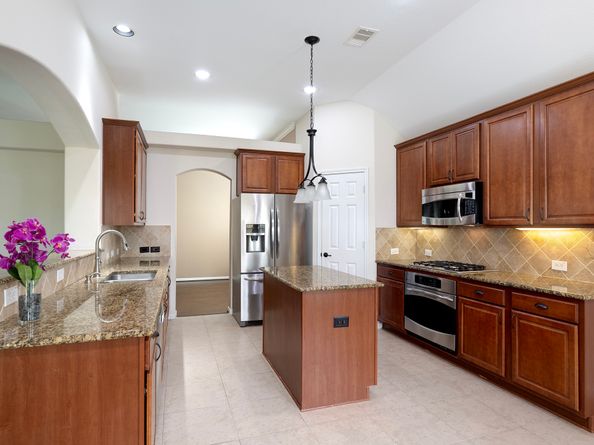 14011 Pawnee Trails Drive, Cypress TX 77429