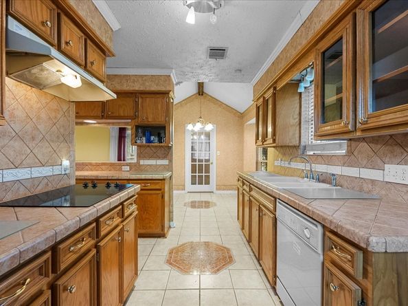 10602 Sagetrail Drive, Houston TX 77089