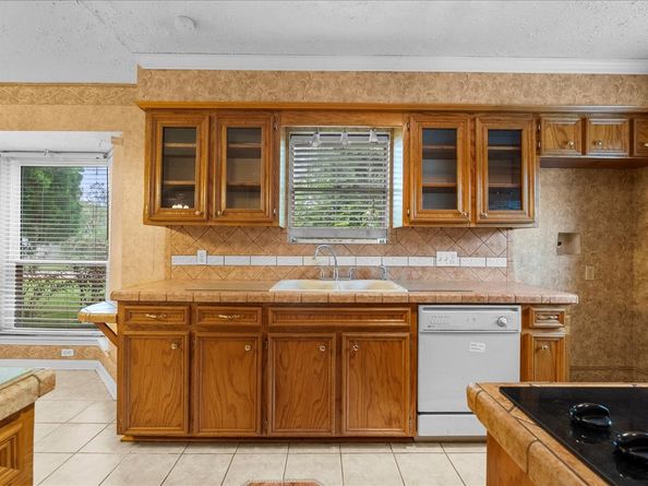 10602 Sagetrail Drive, Houston TX 77089