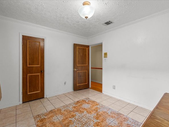 10602 Sagetrail Drive, Houston TX 77089