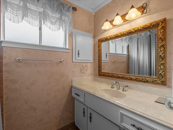 10602 Sagetrail Drive, Houston TX 77089