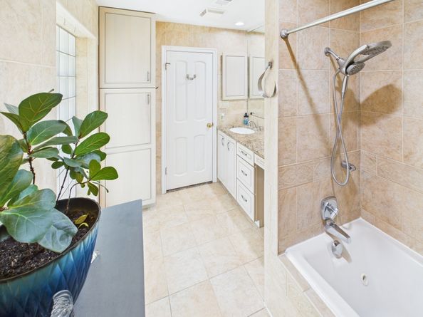 1310 Golden Bear Lane, Kingwood TX 77339