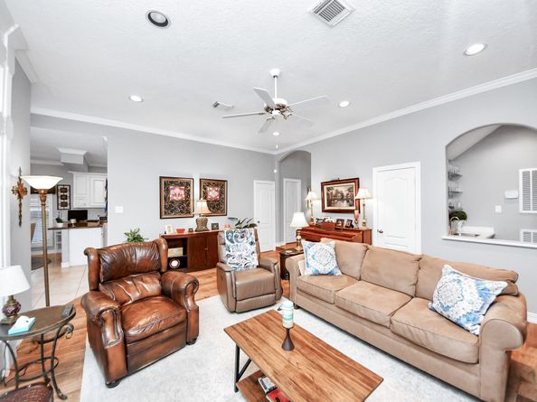 2114 Thompson Crossing Drive, Richmond TX 77406