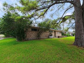 4103 Goulburn Drive, Houston TX 77045