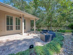35 E Bellmeade Place, The Woodlands TX 77382