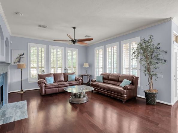 35 E Bellmeade Place, The Woodlands TX 77382
