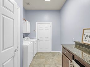 35 E Bellmeade Place, The Woodlands TX 77382