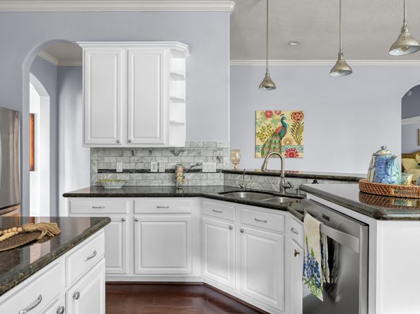 35 E Bellmeade Place, The Woodlands TX 77382