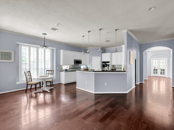 35 E Bellmeade Place, The Woodlands TX 77382