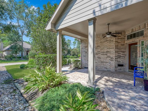 35 E Bellmeade Place, The Woodlands TX 77382