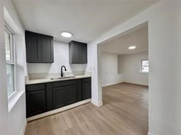 27 Norwood Street, Houston TX 77011
