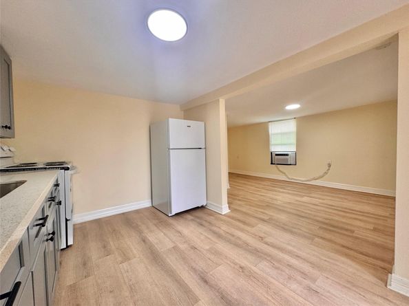 27 Norwood Street, Houston TX 77011