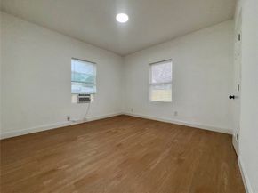 27 Norwood Street, Houston TX 77011
