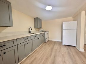27 Norwood Street, Houston TX 77011