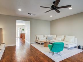 12646 Huntingwick Drive 127, Houston TX 77024