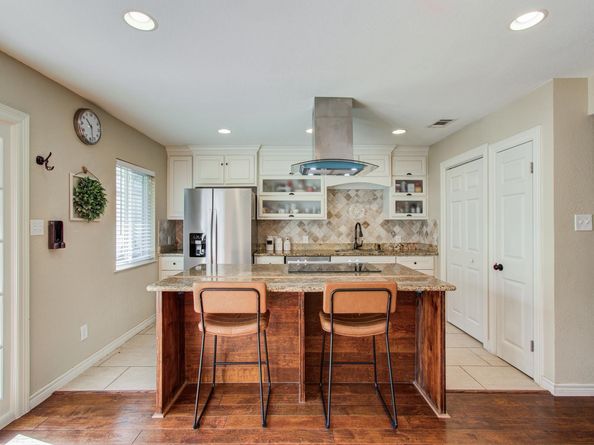 12646 Huntingwick Drive 127, Houston TX 77024