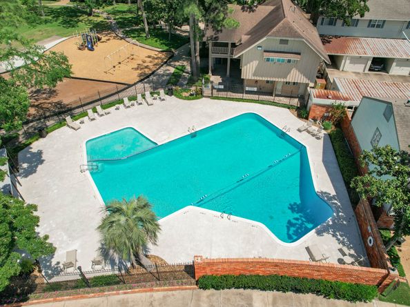 12646 Huntingwick Drive 127, Houston TX 77024