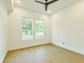 164 Wallace Street, Houston TX 77022