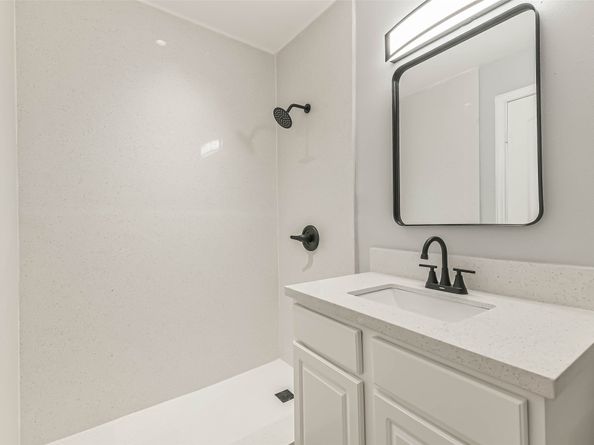 8711 Othello Street, Houston TX 77029