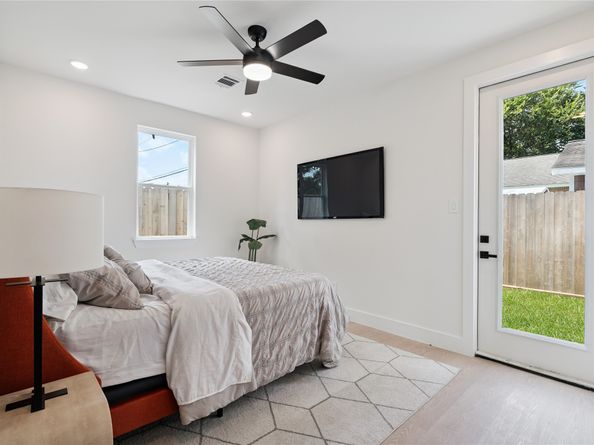 4110 Dreyfus Street, Houston TX 77021
