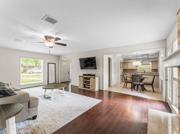 11904 N Blackjack Oak Circle, The Woodlands TX 77380