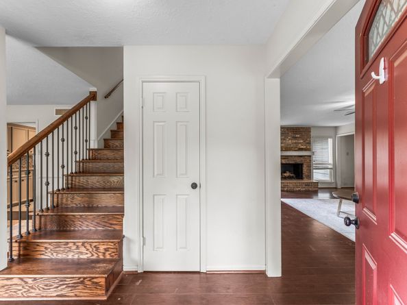 11904 N Blackjack Oak Circle, The Woodlands TX 77380