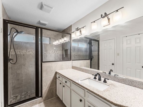 11904 N Blackjack Oak Circle, The Woodlands TX 77380
