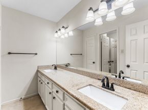 11904 N Blackjack Oak Circle, The Woodlands TX 77380