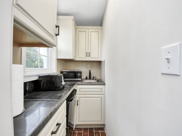 1933 Lexington Street, Houston TX 77098