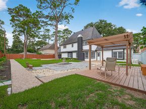 5607 Pebble Springs Drive, Houston TX 77066