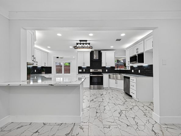 5607 Pebble Springs Drive, Houston TX 77066