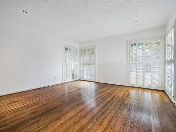 3829 Piping Rock Lane, Houston TX 77027