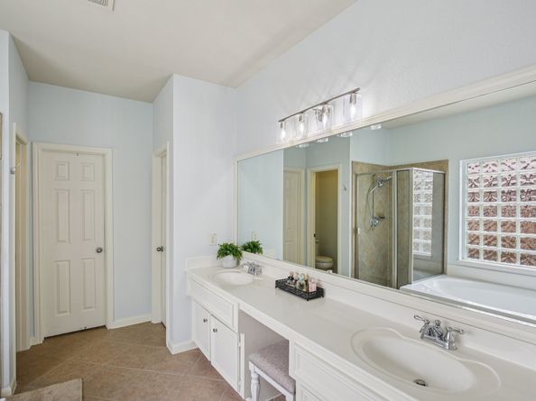 7102 Turtle Manor Drive, Humble TX 77346