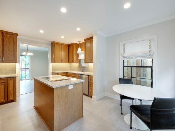1832 Albans Road, Houston TX 77005