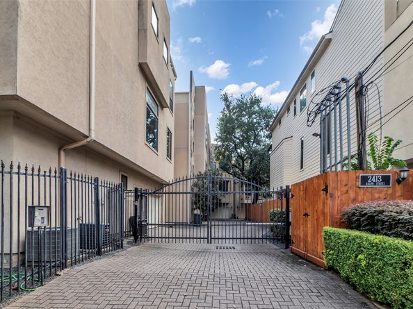 2413 Ralph Street 2, Houston TX 77006