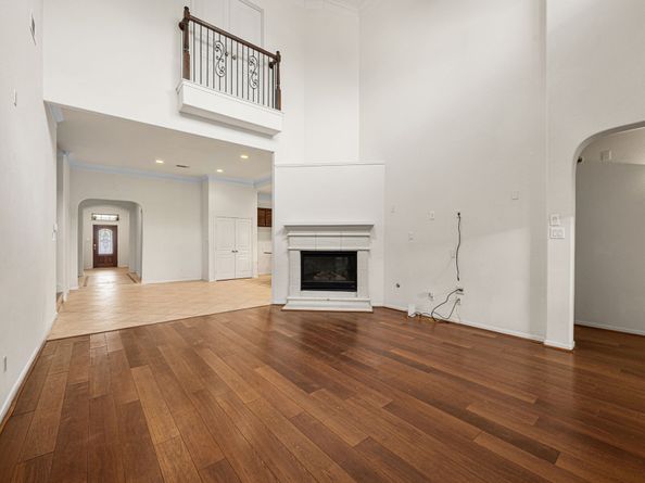 1010 Penny Worth Drive, Sugar Land TX 77479