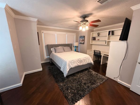 2819 Cedar Woods Place, Houston TX 77068