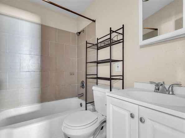 131 E 31st 1/2 Street, Houston TX 77018