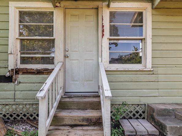 131 E 31st 1/2 Street, Houston TX 77018