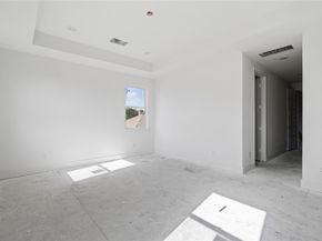 1504 Hussion St, Houston TX 77003