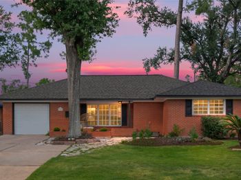 2302 Hewitt Drive