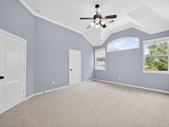 137 Cheswood Manor, The Woodlands TX 77382
