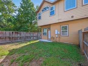137 Cheswood Manor, The Woodlands TX 77382