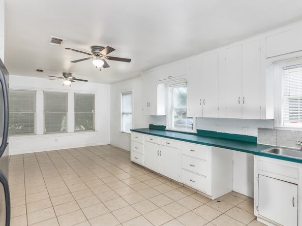 7337 Moline Street, Houston TX 77087