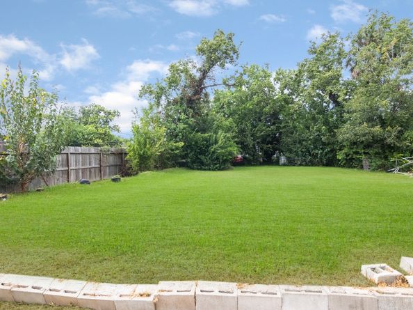 7337 Moline Street, Houston TX 77087